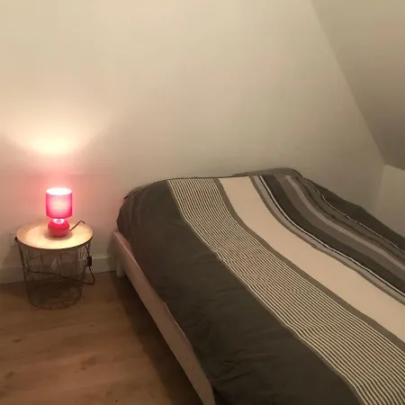 Avec Deux Sur Deux Etages Apartmán *